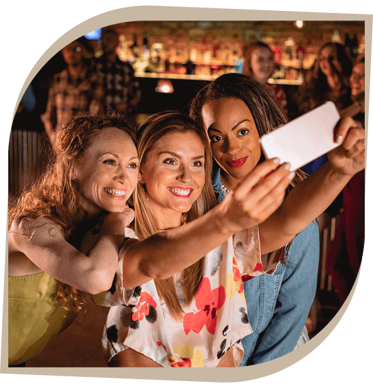 Girlie Getaway Ireland group package illustration design